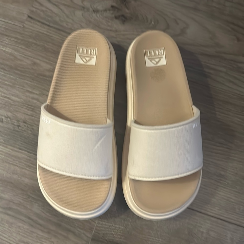 Reef platform slides